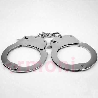 Luv Punish Metal Kelepçe - Köşesiz Tasarım Gizli Açılma Luv Punish Metal Kelepçe - Köşesiz Tasarım Gizli Açılma